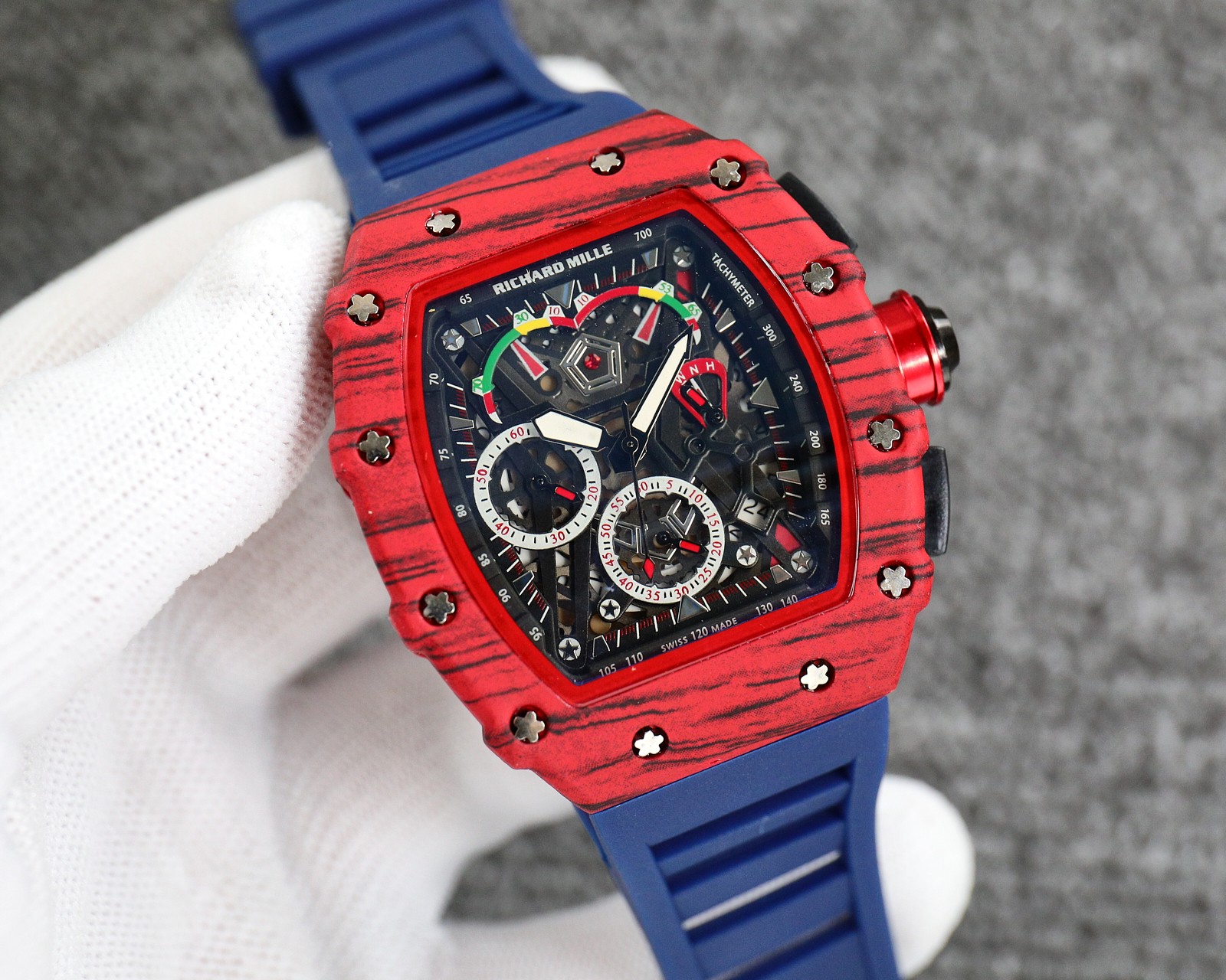 Frequent Traveler’s Busy Lifestyle: Running, Driving, and Working Around the World - 图片 2