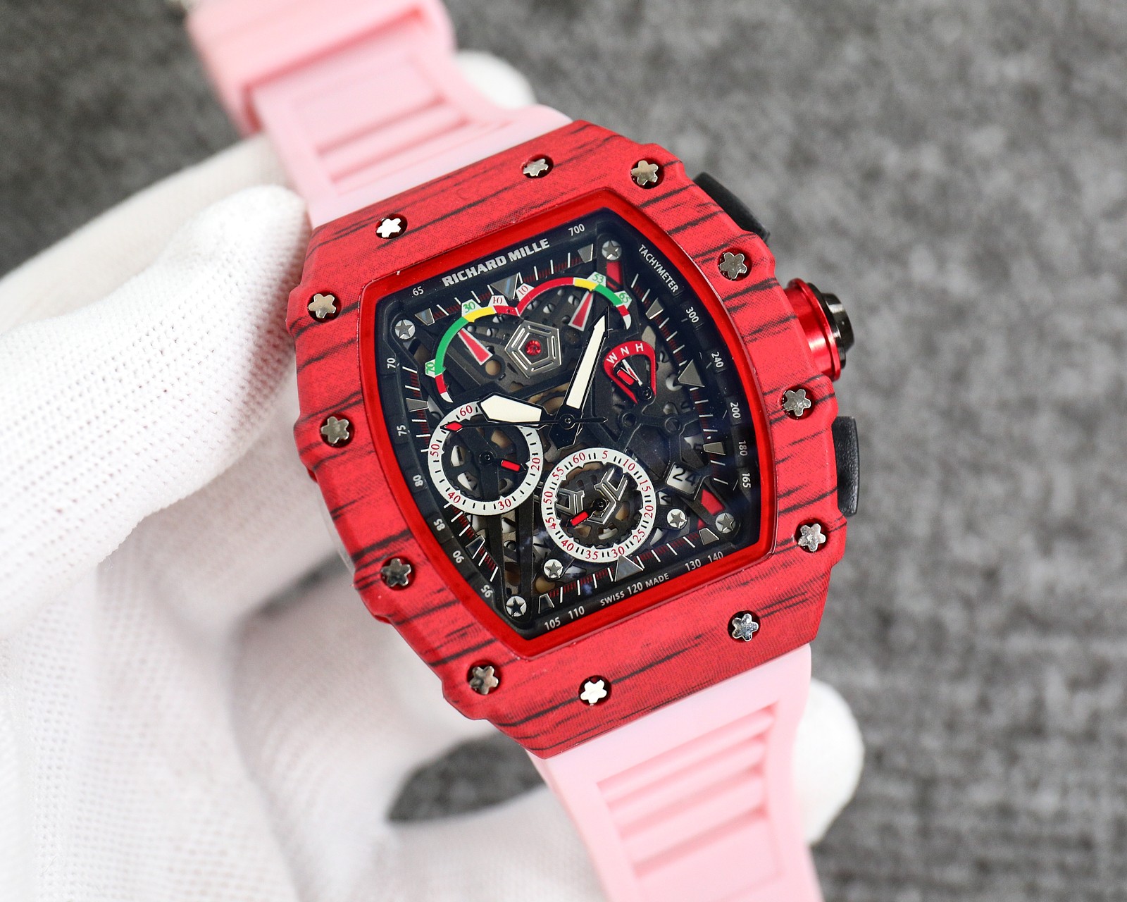 Frequent Traveler’s Busy Lifestyle: Running, Driving, and Working Around the World - 图片 4