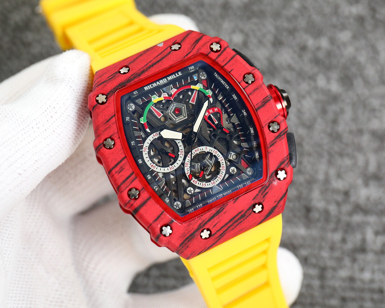 Frequent Traveler’s Busy Lifestyle: Running, Driving, and Working Around the World - 图片 5