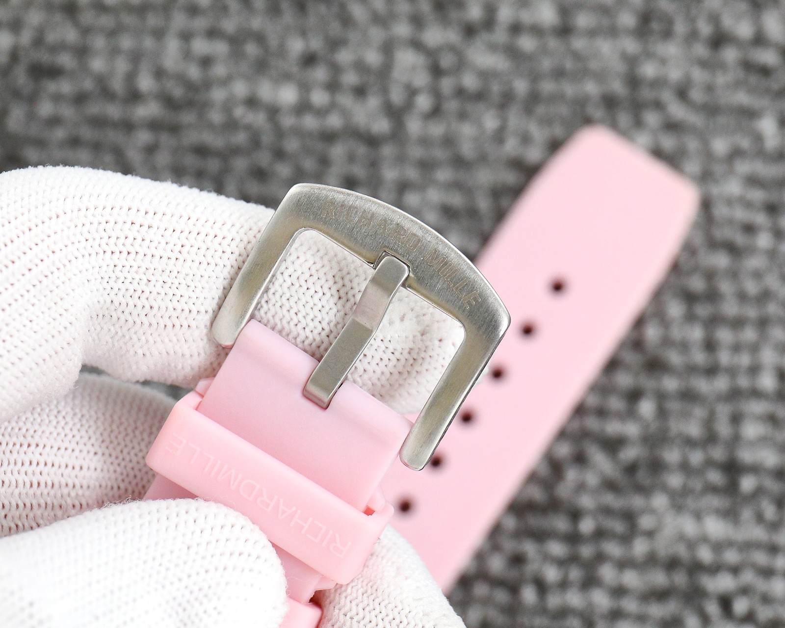 Frequent Traveler’s Busy Lifestyle: Running, Driving, and Working Around the World - 图片 9