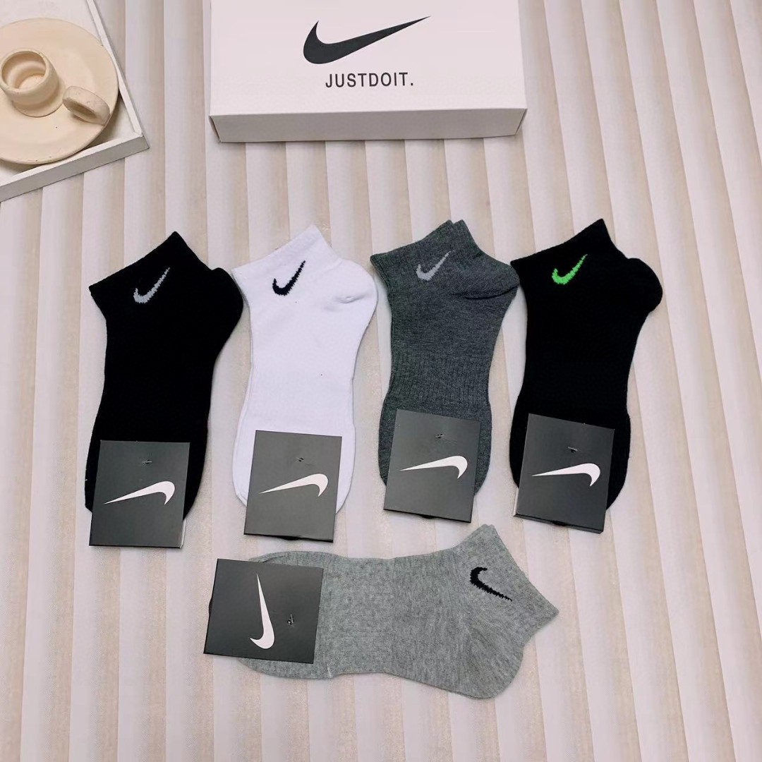 配包装一盒5双新款Nike/耐克短袜