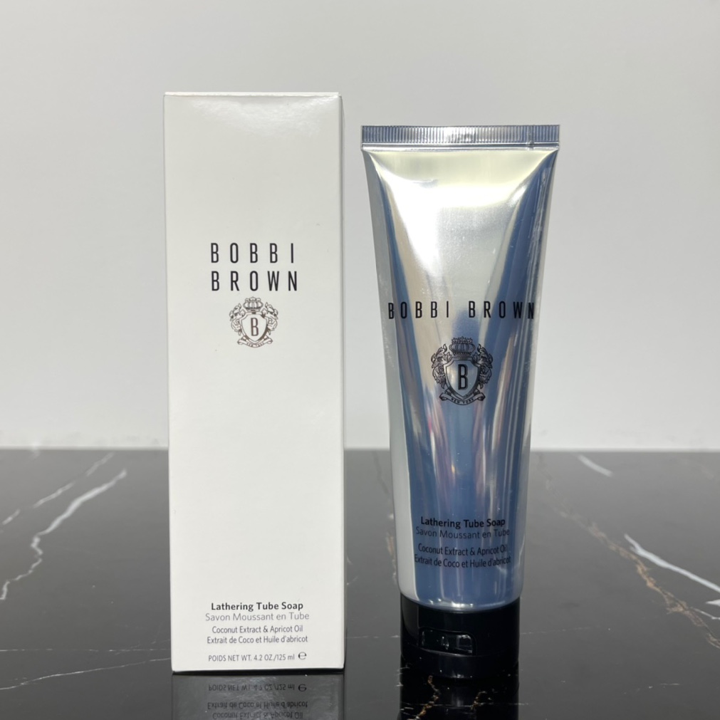Limpiador facial de coco de Bobbi Brown 125ml. Para ser honesta sobre mi experiencia: piel mixta grasa, tengo de todo m…