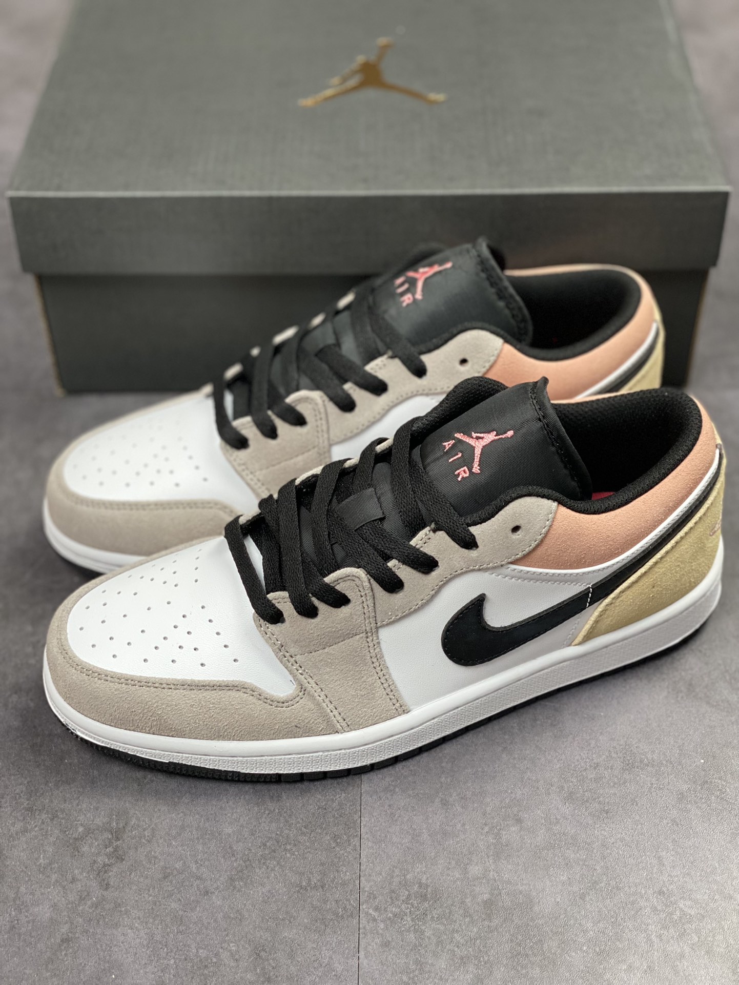 200 Air Jordan 1 Low 白灰粉棕 官方同步新色 DX4334-008