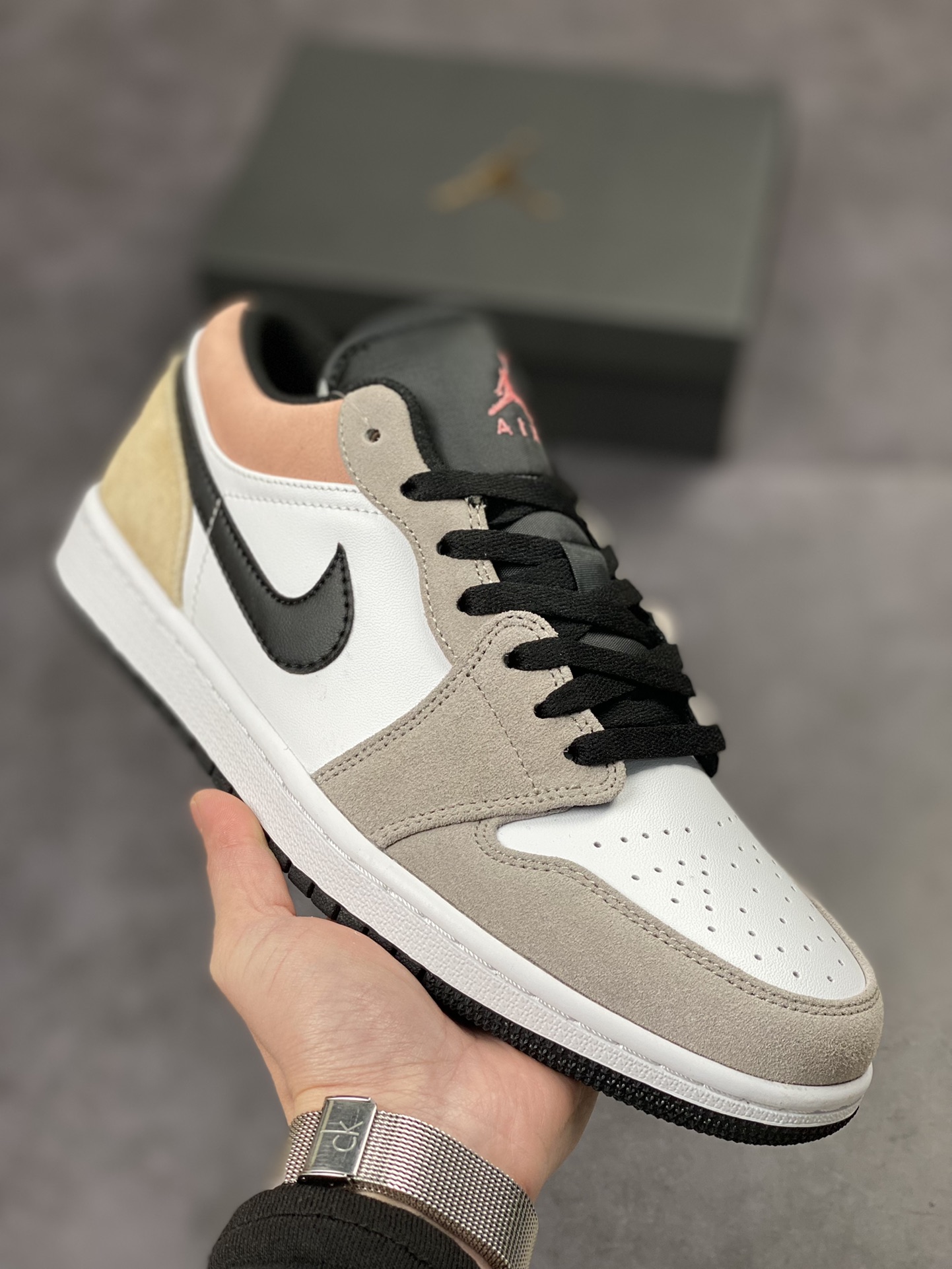 200 Air Jordan 1 Low 白灰粉棕 官方同步新色 DX4334-008