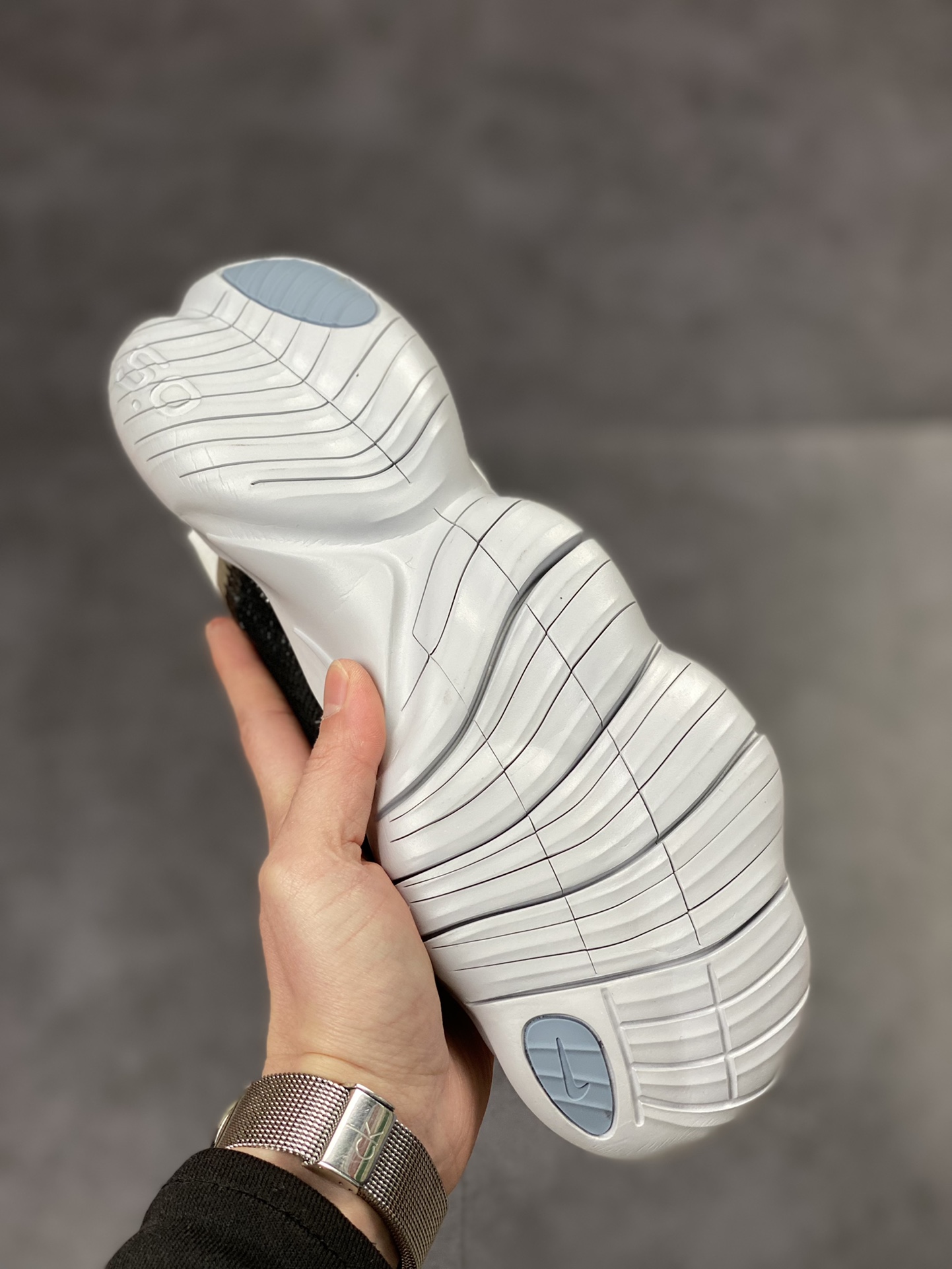 160 NIKE FREE RN FLYKNIT 5.0 赤足轻便跑鞋 CI9921-100
