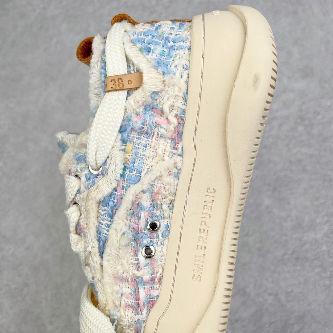 图片[7]-＃开春福利 SMILEREPUBLIC檀健次同款经典新款起司猫低帮开口笑厚底帆布鞋 新晋街头鞋履品牌SMILEREPUBLIC Canvas 系列 以 SMILE 为灵感来源 捕捉潮流 主打柔软的帆布设计 有裁切的羊毛流苏与独特编织技艺 超软水染牛皮内里 注塑成型鞋垫 4cm厘米外增高效果橡胶鞋底 尺码：35 36 37 38 39 40 41 42 43 44-选品中心