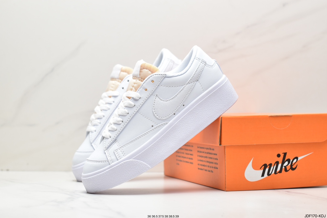 125 耐克 Nike Blazer Low‘77 VNTG 开拓者系列 低帮板鞋 FJ0738-100