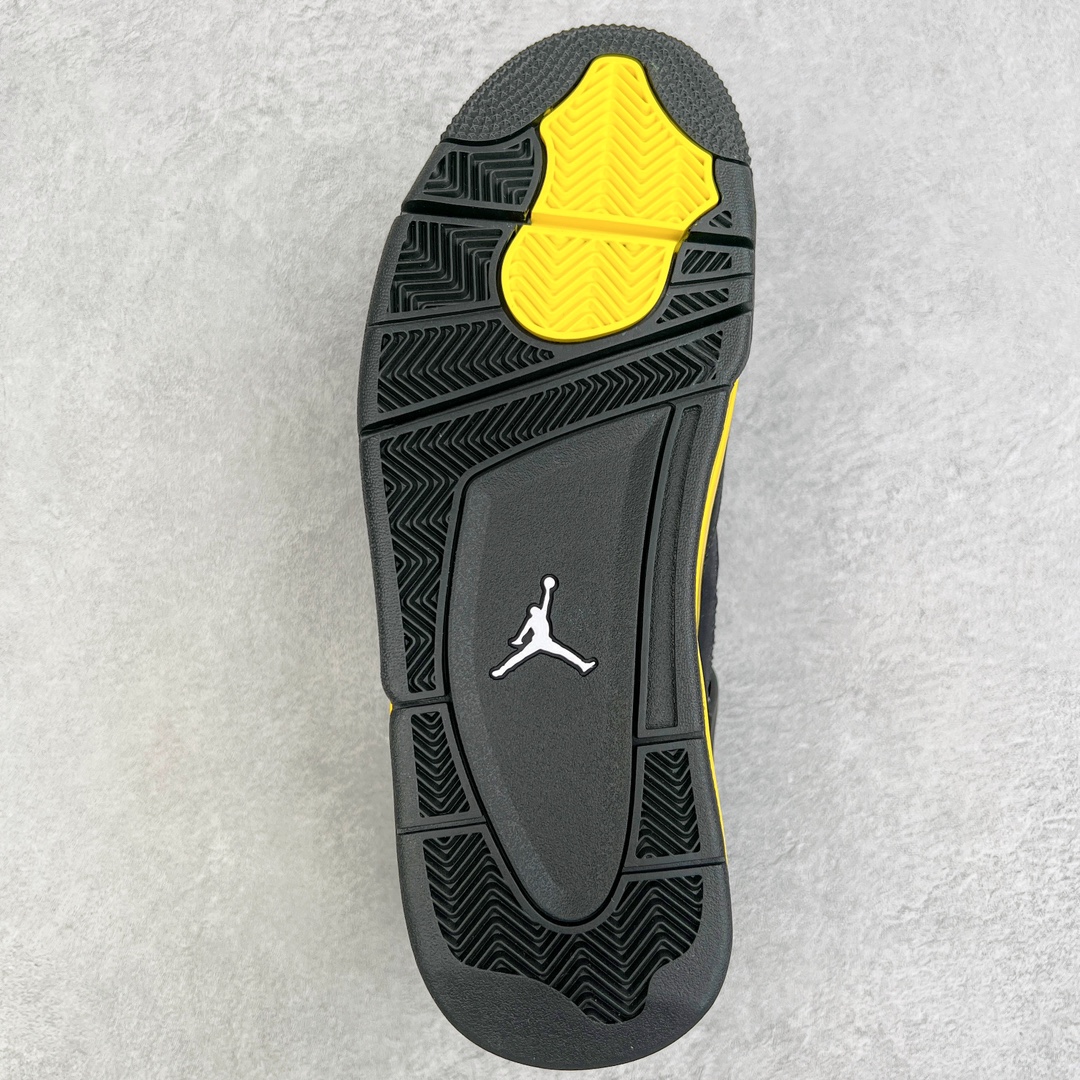 图片[9]-💰460 ＃GX Air Jordan AJ4 Retro 黑黄雷公 DH6927-017 圈内最强四代 独家外贸特供尺码含 45.5 49.5 50.5 耗时半年巨作 全套原纸板楦头开发 原厂特供皮料加持 确保原汁原味 完美呈现四代版型 一比一鞋头弧度高度鞋身弧度 数据细节工艺流程均保持原鞋一致 原厂TPU网格鞋带扣 正确内里网布 菱角分明不变形无多余毛边 柔软性质感一致于原鞋 市场唯一原厂鞋扣模具 背面可见隐藏注塑口 原厂织唛标 原厂飞人电绣工艺 尾指中部跳三针 独家绑鞋带手法 印刷中底布 四线拉帮 米色美纹纸贴合固定 进口港宝加持 后跟自然饱满 全鞋荧光划线卡点 追求极致完美 每一双都是工艺品 多重QC质检 超越公司货的品控标准 实实在在的免检产品 尺码：40 40.5 41 42 42.5 43 44 44.5 45 45.5 46 47.5 48.5 49.5 50.5 编码：by5936030-运动鞋