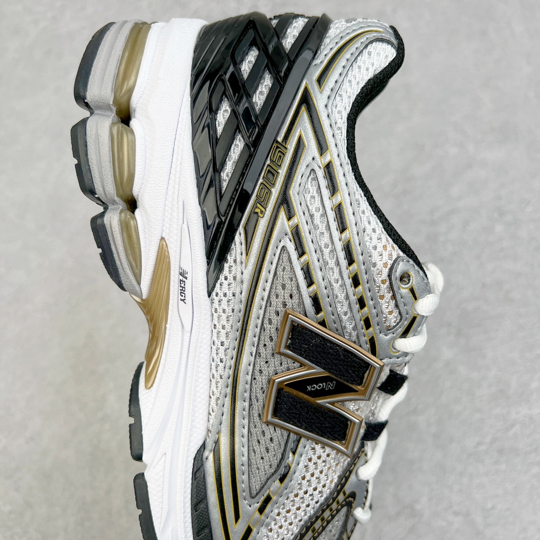 图片[6]-💰240 ＃M纯原 新百伦NB New Balance M1906RA 白银 全套原楦原纸板原厂数据开发 进口三明治网面 原装进口皮料正确绒感卡色 正确中底拉帮中底网布细节 原厂标裁 带紫光防伪 定制后跟透明水晶模块 冲裁组合 大底贴合程度胶水上色把控完美 整洁度挑战全网艺术家 多道序QC把关品质完善 匠心打造 耗时两个月开发完成 工艺极其复杂难度可想而知 新开独立私模大底 全网唯一正确六层组合大底 高端零售专供产物 Size：36 37 37.5 38 38.5 39 40 40.5 41 42 42.5 43 44 45.5 46.5 47 编码：by3936010-运动鞋