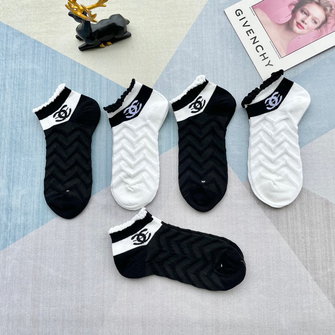 Chanel香奈儿新款短筒袜堆堆袜袜