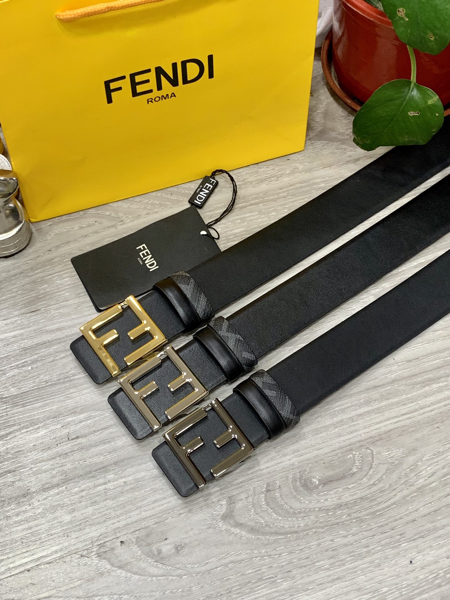 FENDI芬迪专柜同款宽4.0CM双