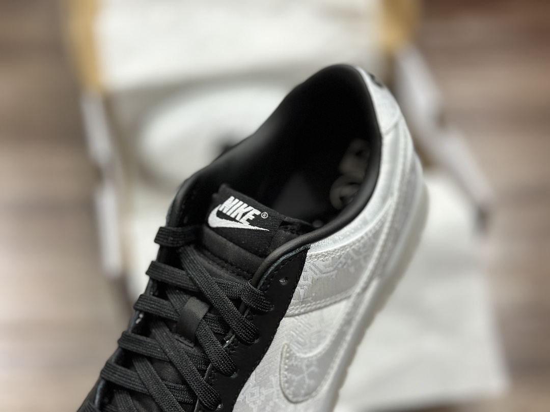 300 NIKE SB Dunk Low 白丝绸 低帮休闲运动鞋 FN0315-110