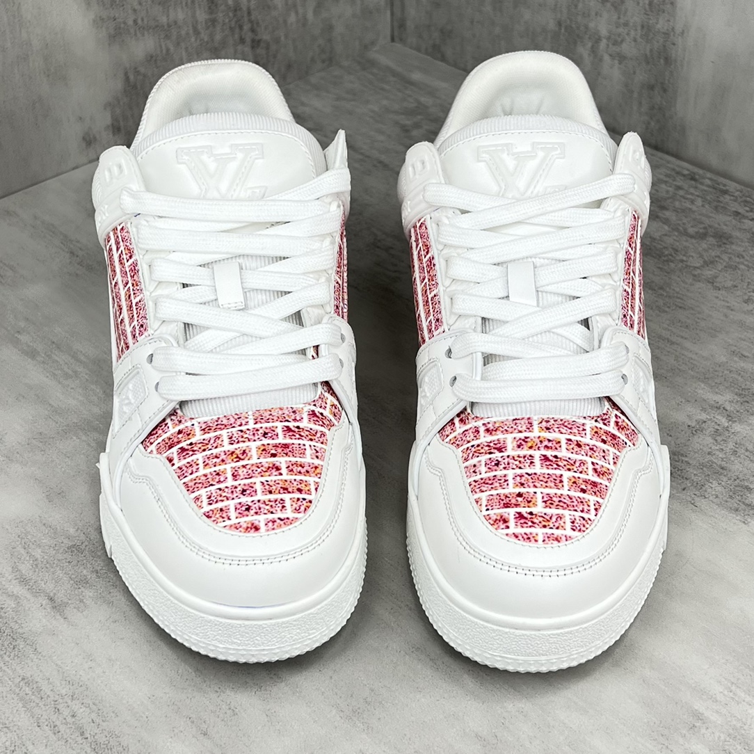 新款上架 Louis*Vuitto* LV Trainer 最新涂鸦走秀款 大底和面料私模 绝对下血本费心思的一款鞋子 4