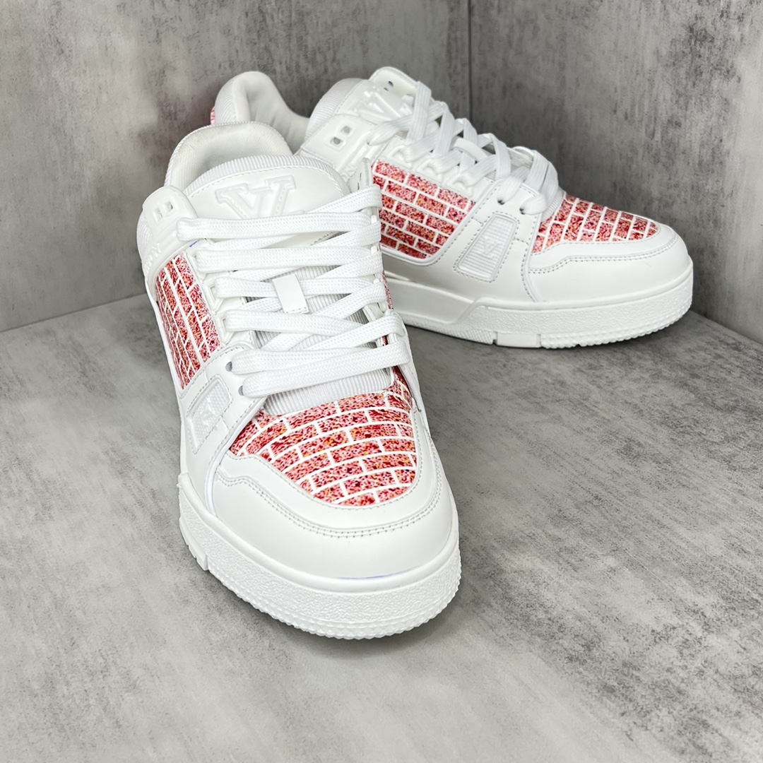 新款上架 Louis*Vuitto* LV Trainer 最新涂鸦走秀款 大底和面料私模 绝对下血本费心思的一款鞋子 2