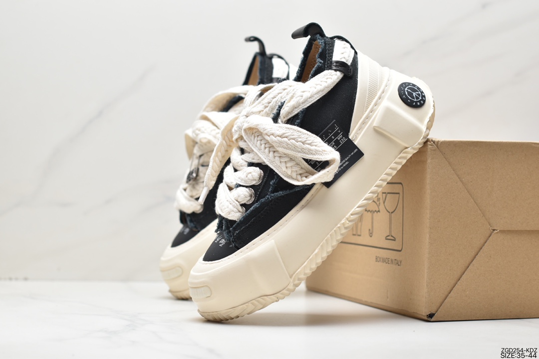 SMILEREPUBLIC thick-soled open smile canvas shoes series