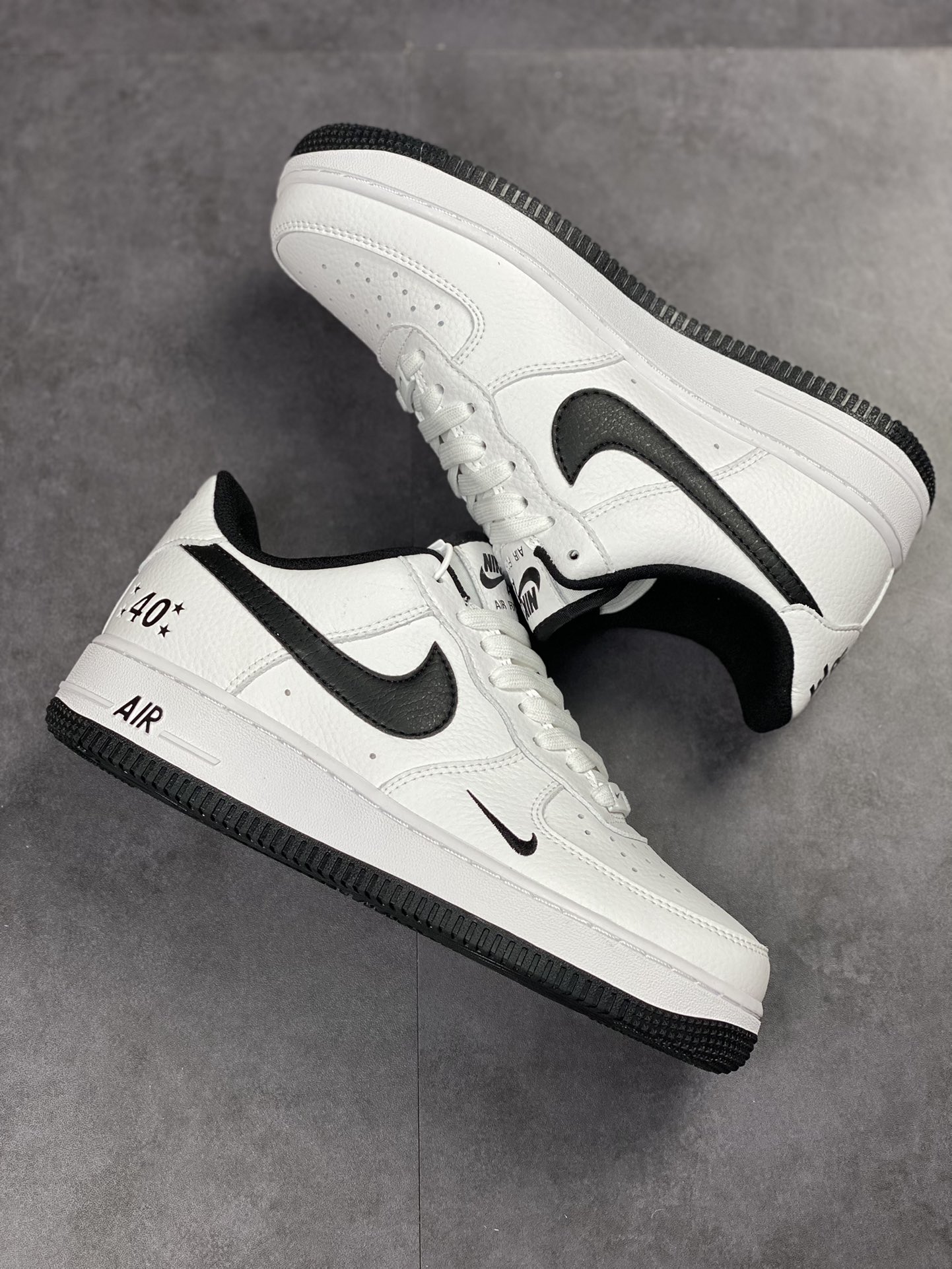 230 Nike Air Force 1 Low 07 40周年白黑小钩 MN5263-127