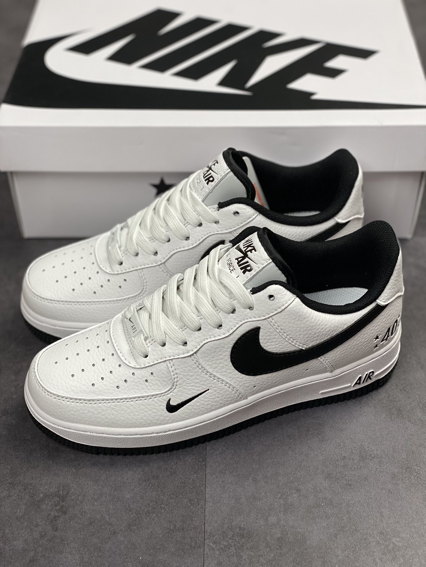 230 Nike Air Force 1 Low 07 40周年白黑小钩 MN5263-127