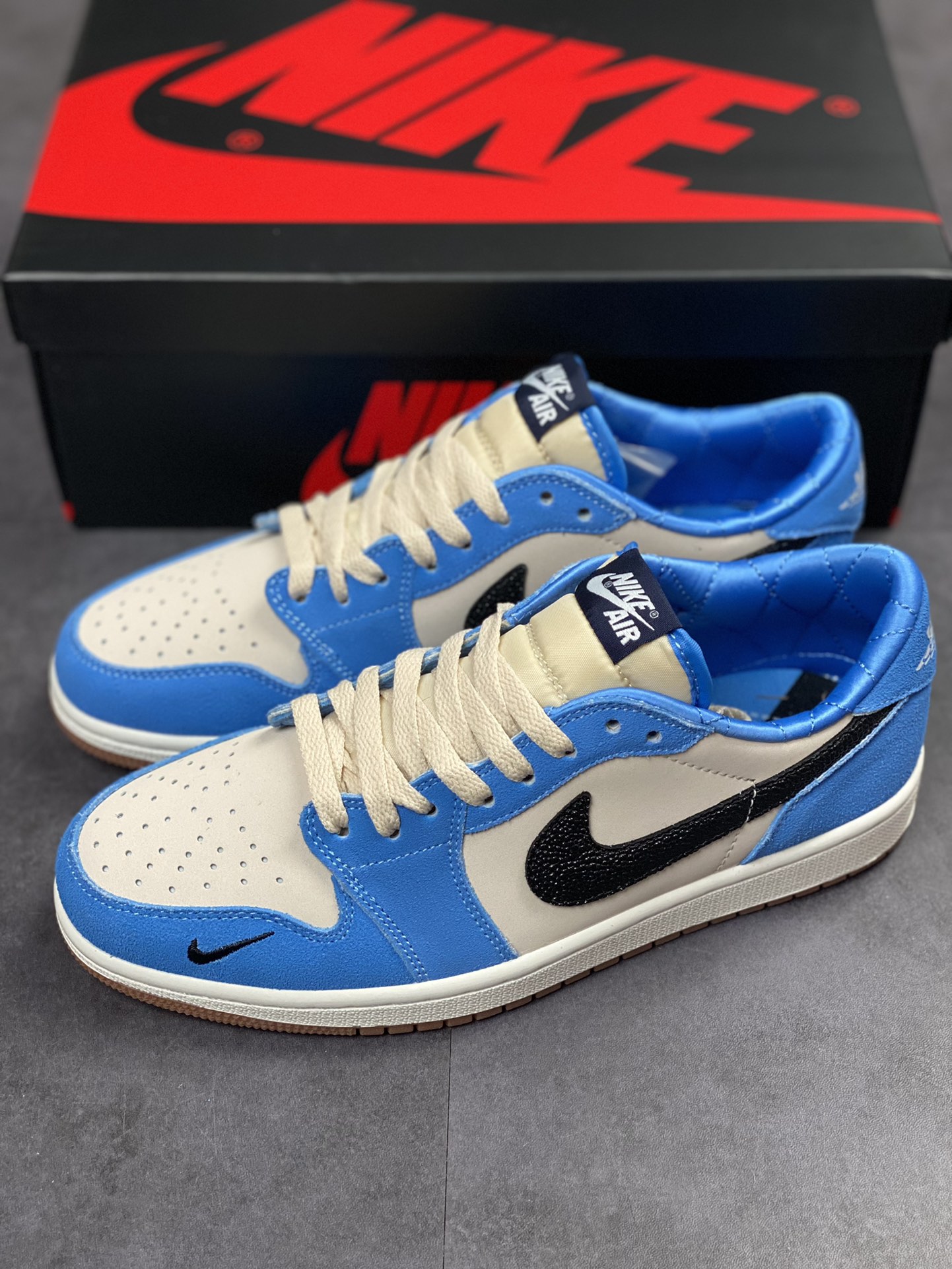 200 Air Jordan 1 Low 白蓝黑 官方同步新色 CZ0790-141