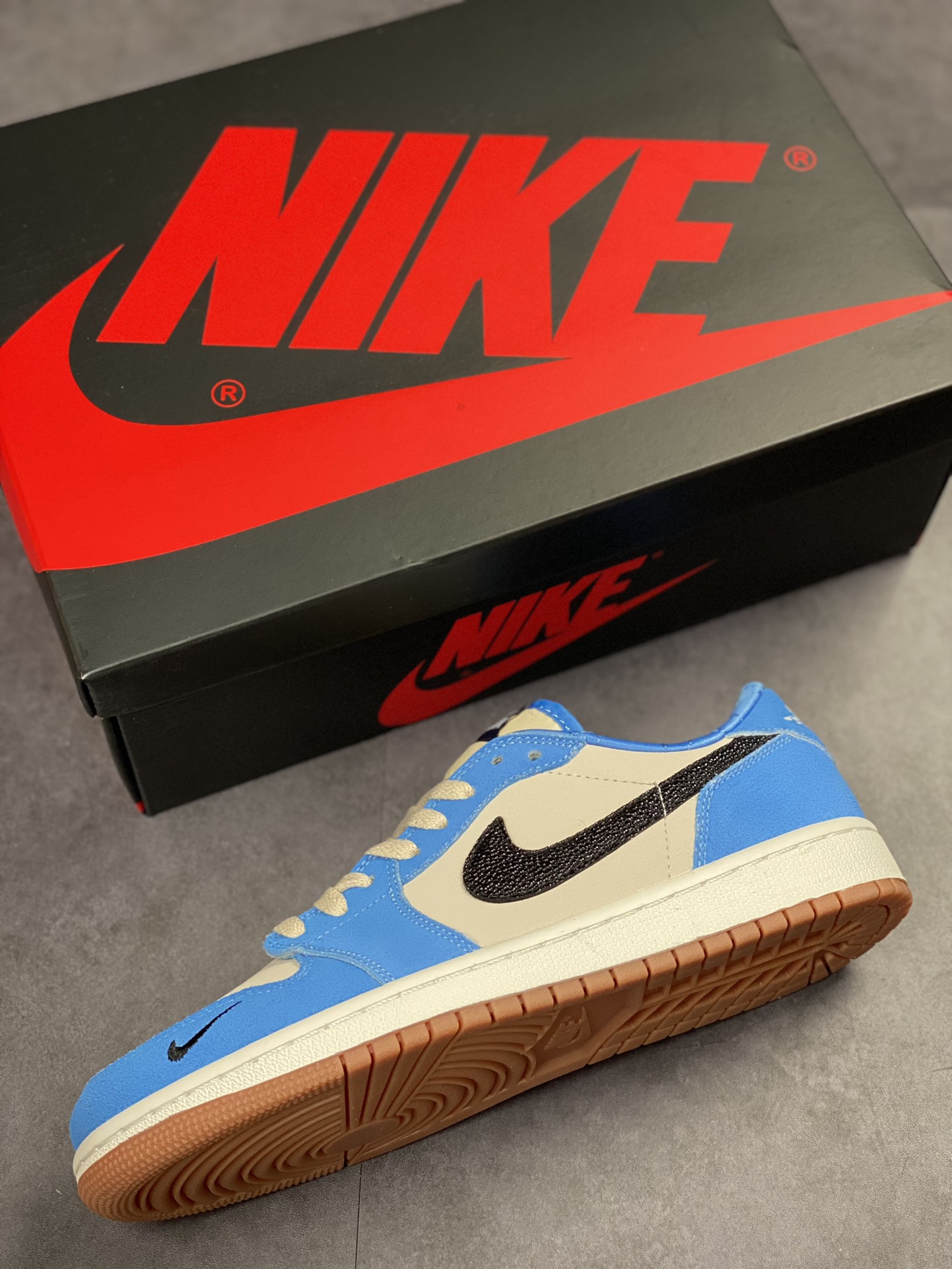 200 Air Jordan 1 Low 白蓝黑 官方同步新色 CZ0790-141