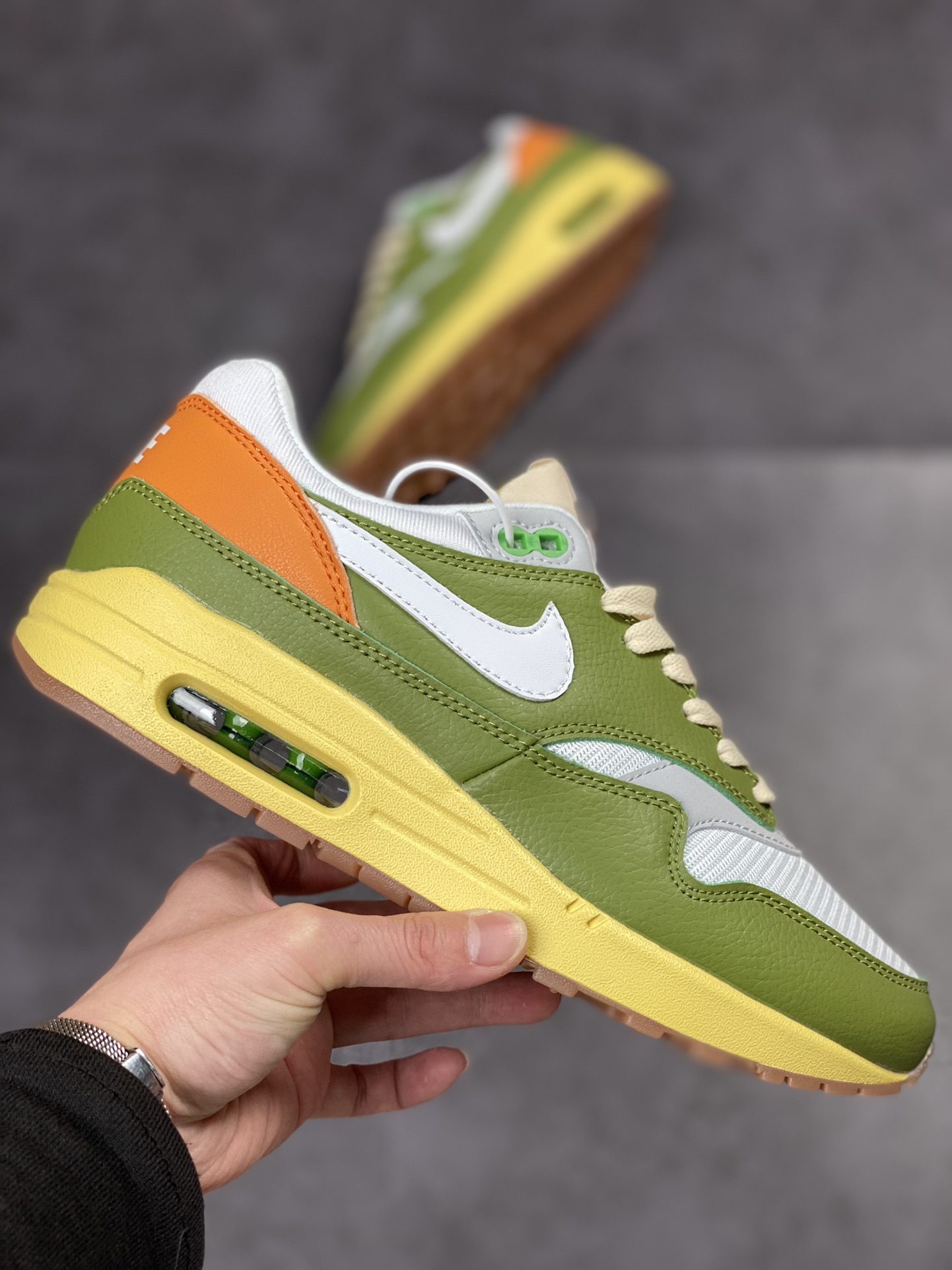 220 Nike Air Max 1 S 复刻白绿 复古休闲跑步鞋 FD0395-386