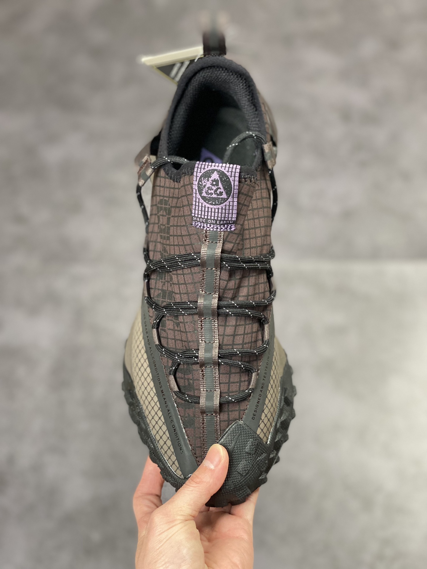 210 Nike ACG Mountain Fly Low GORE-TEX 户外登山运动鞋/黑棕炭灰紫DC9045-200