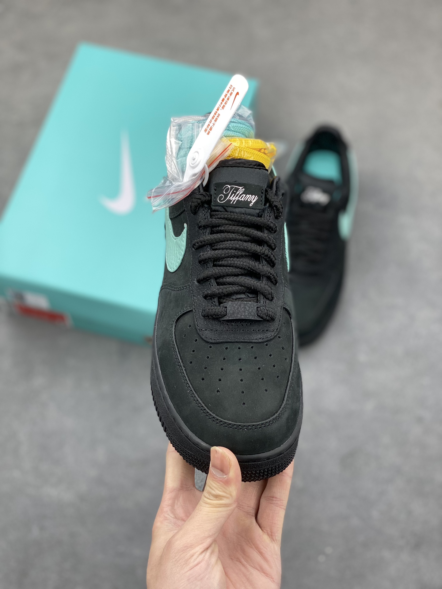 Tiffany & Co. x Nike Air Force 1 Low '1837' Black Green Sneakers 3 i1680372953 7417 1
