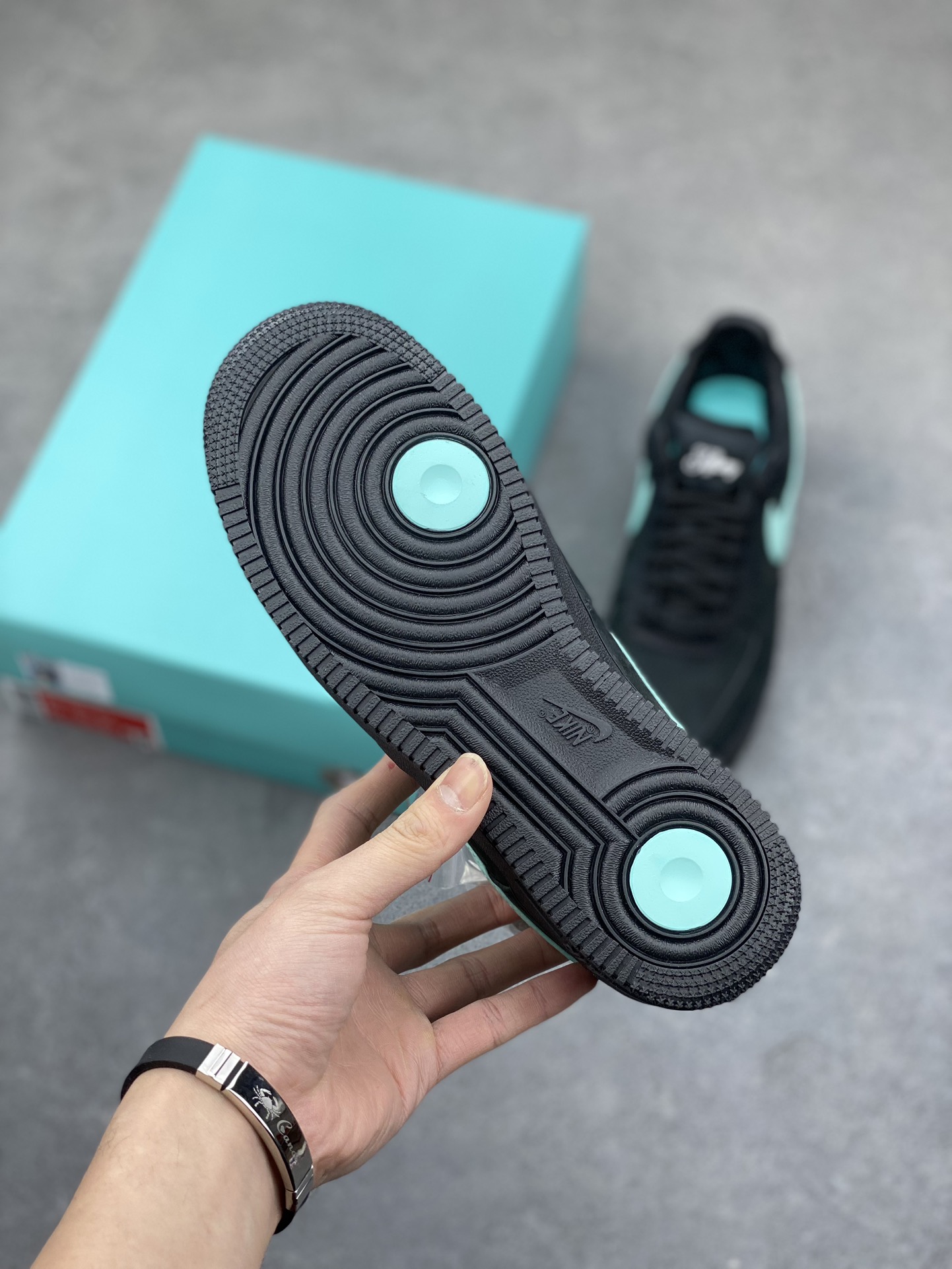 Tiffany & Co. x Nike Air Force 1 Low '1837' Black Green Sneakers 7 i1680372953 8329 5