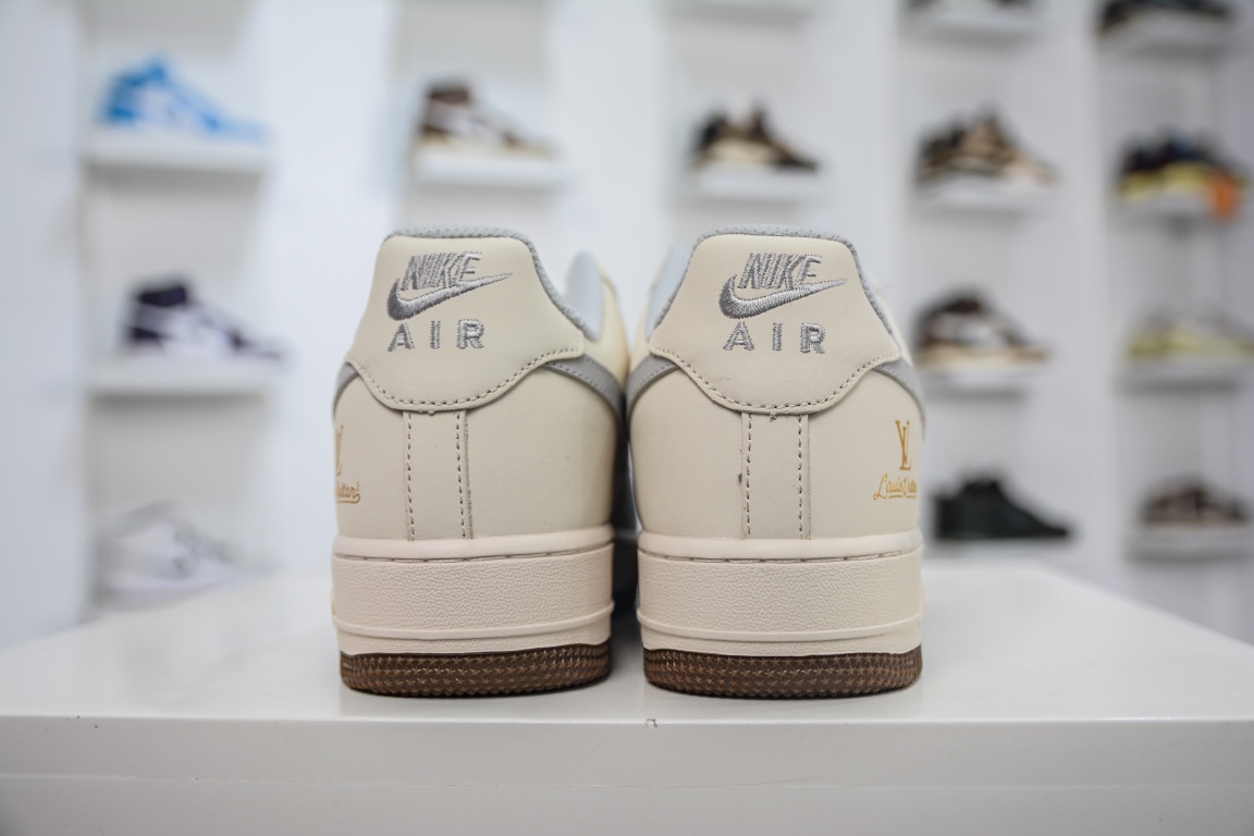 260 纯原 Nike Air Force 1'07 Low 空军一号低帮休闲板鞋 BS9055-833