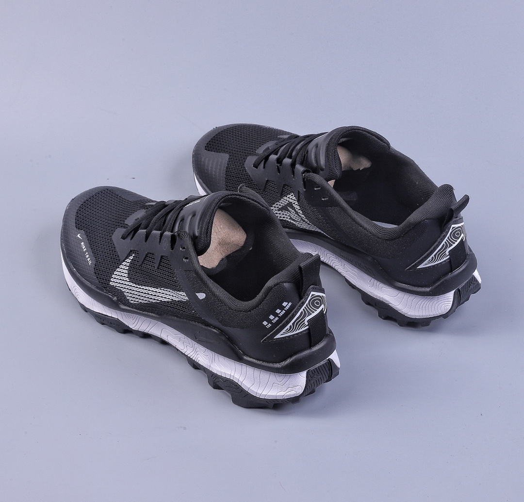 180 Nike Air Zoom Terra Kiger 8 低帮越野跑鞋 DR2689-001