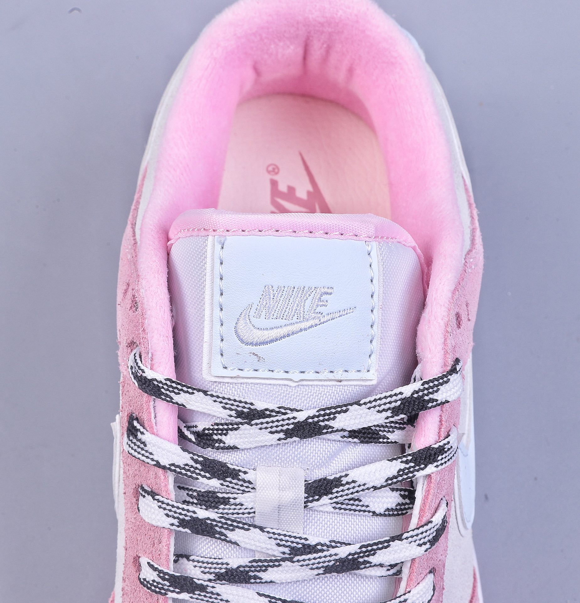 200 Nike SB Zoom Dunk Low 板鞋 DV3054-600