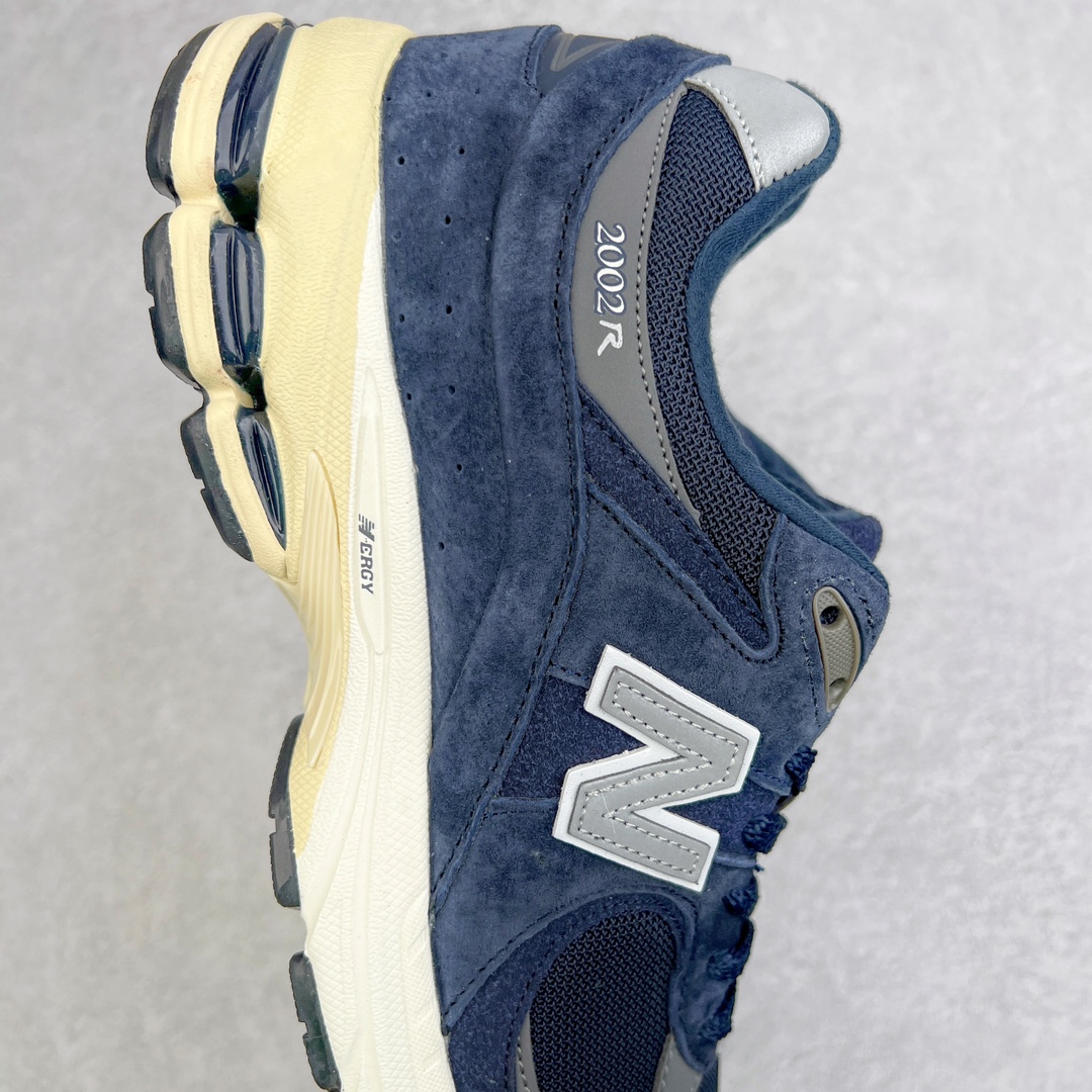 图片[6]-＃特价福利 New Balance NB2002系列 男女休闲慢跑鞋 必备的时髦单品之一 最新出的2002R系列 这款延续了经典科技 升级版N-ERGY缓震物料机能与材质上脚太舒适了 鞋面的柔软麂皮搭配尼龙网布 特别透气而且还复古感 不管是搭配牛仔裤还工装裤都是百搭！小红书众多博主上脚推荐！实拍调校N版已经零色差零失真 百分百还原实物色彩所见即所得 不存在货不对板色差等低级问题 选购参考实物拍摄 不混卖不参货 只用心做好货严格选品 承诺混一赔十 尺码：36 36.5 37 37.5 38 38.5 39.5 40 40.5 41.5 42 42.5 43 44 45-选品中心
