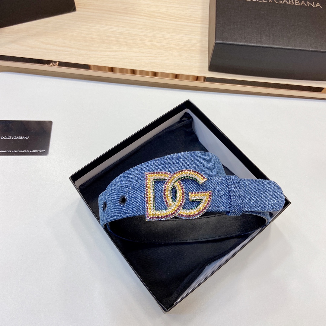 D&G杜嘉班纳双面小牛皮腰带点缀字母