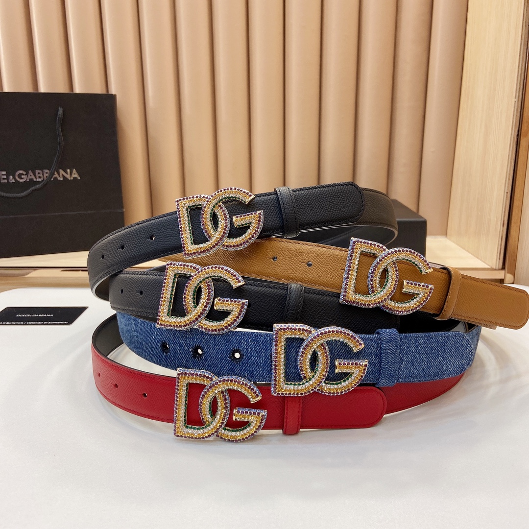 D&G杜嘉班纳双面小牛皮腰带点缀字母