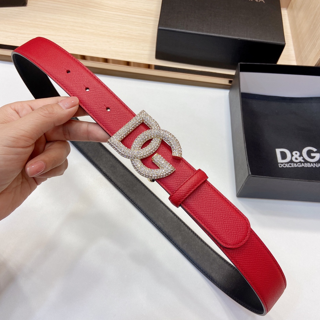 D&G杜嘉班纳双面小牛皮腰带点缀字母