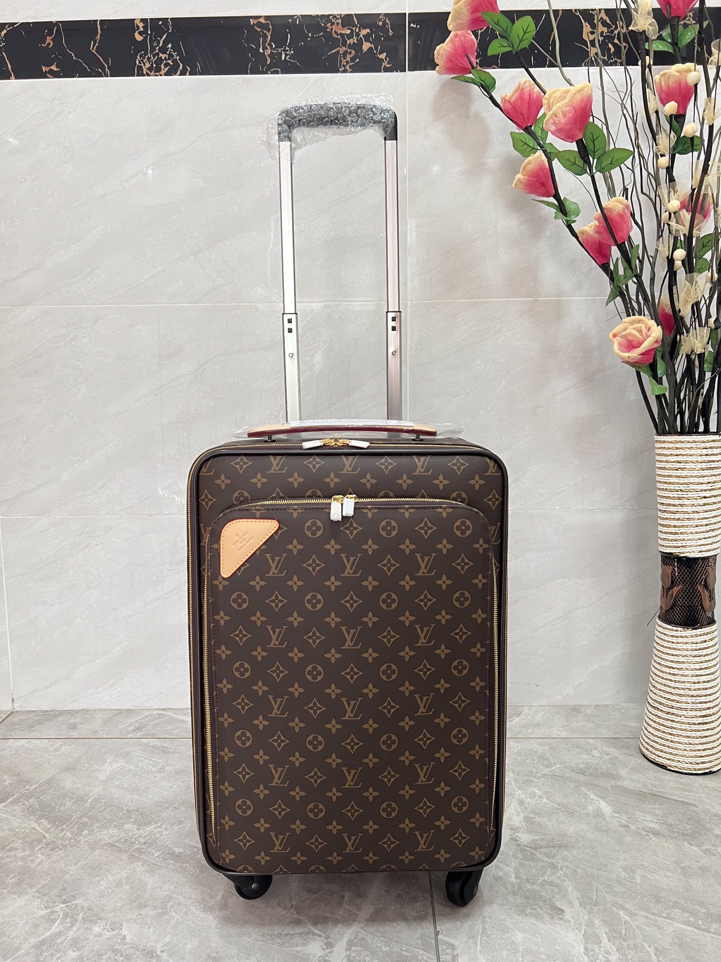Louis Vuitton 20-inch Trolley Reiskoffer met Monogram Canvas - Ideaal voor Reizen