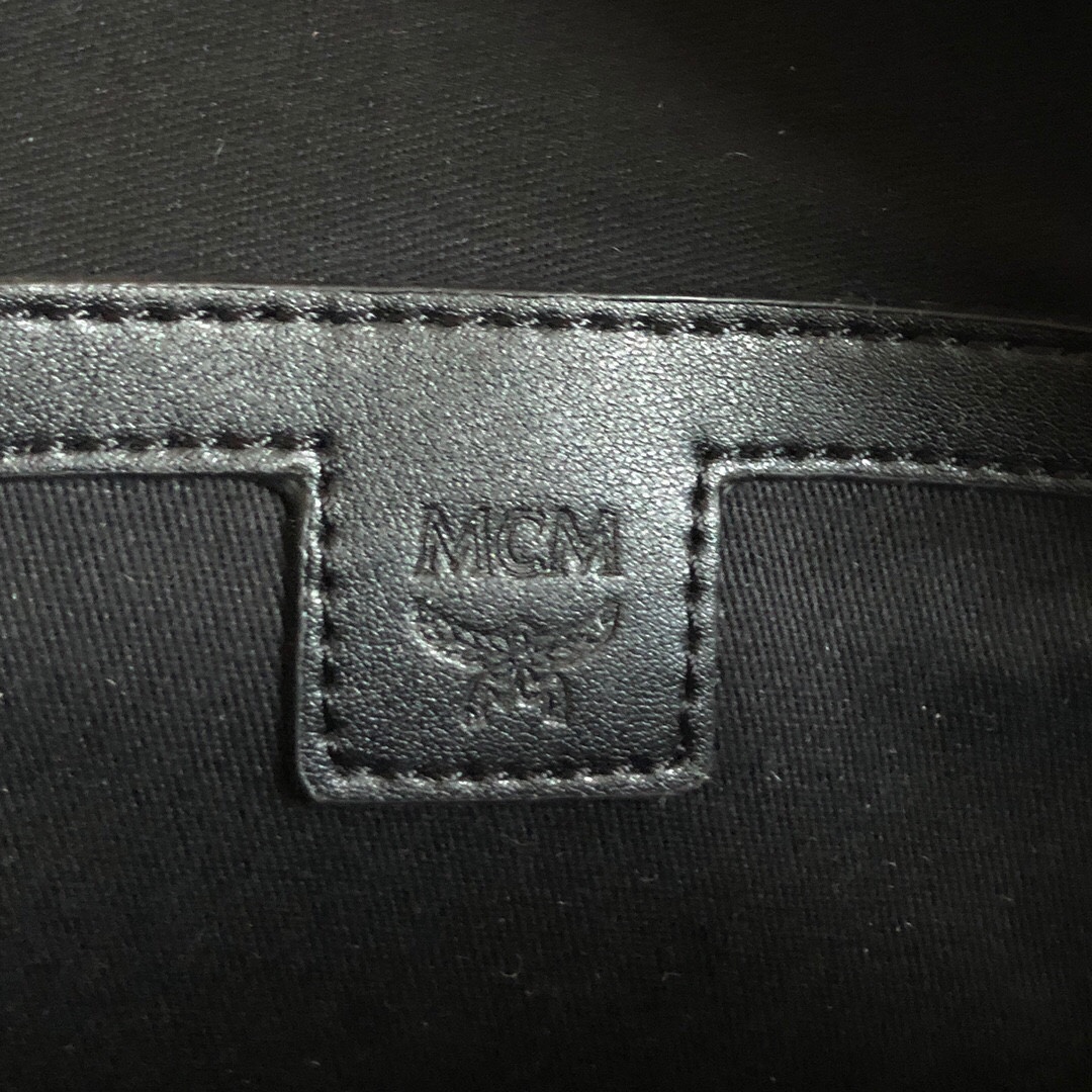 MCM 批300 Visetos Klassik斜挎包