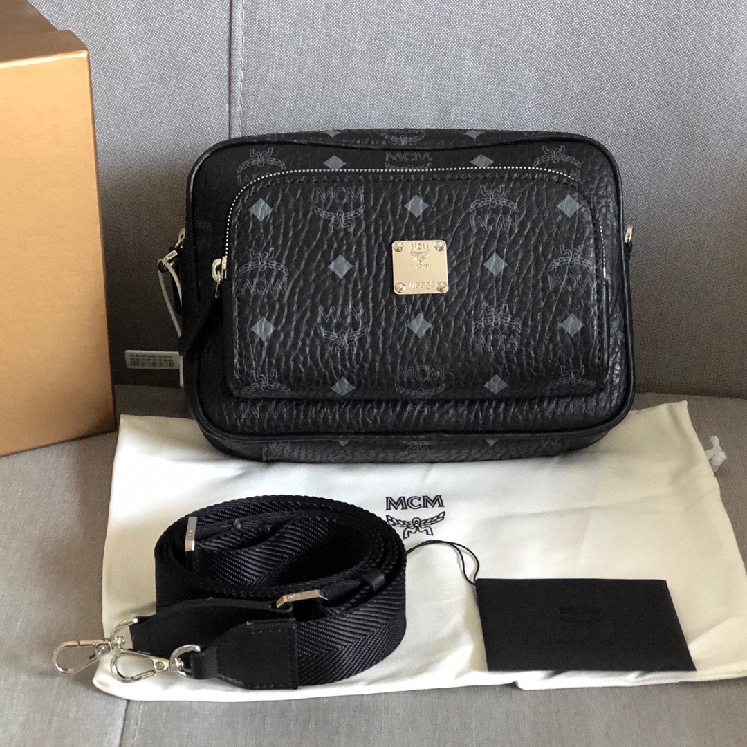 MCM 批300 Visetos Klassik斜挎包