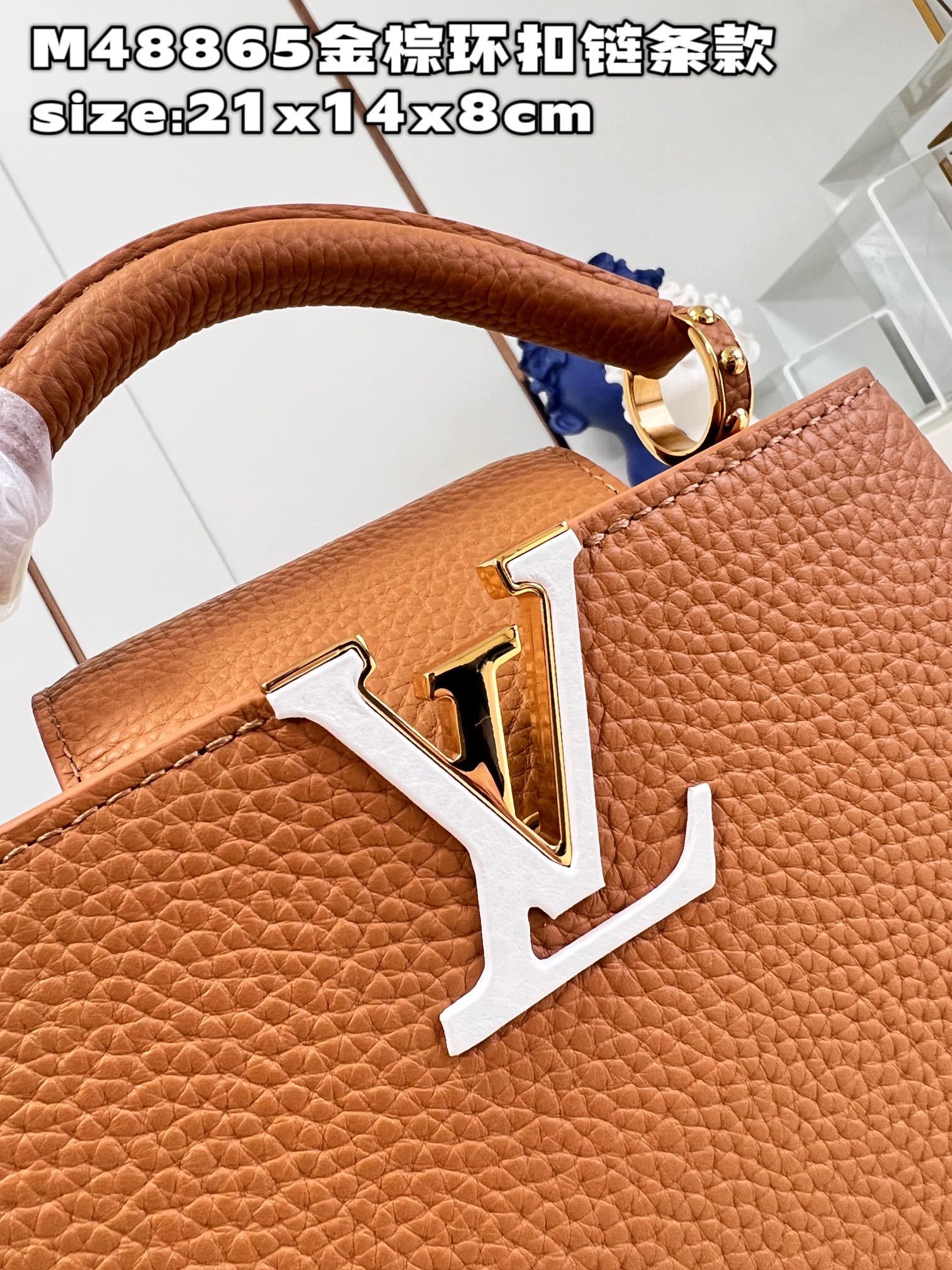 顶级原单M48865金棕环扣链条款迷你本款Capucines迷你手袋令金属和树脂链环彼此相扣为经典设计增