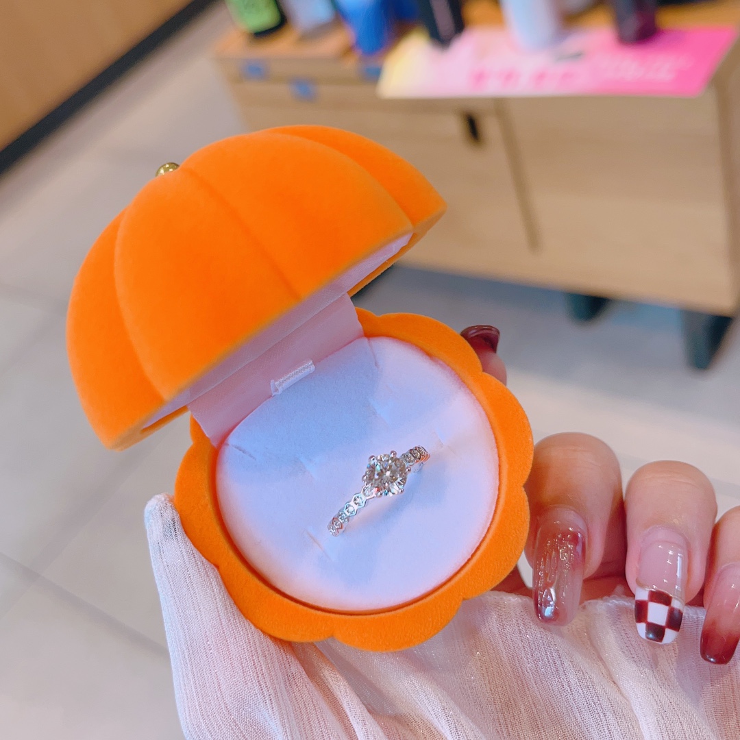 Low Allergy Silver Moissanite Ring Precision Workplace Silver