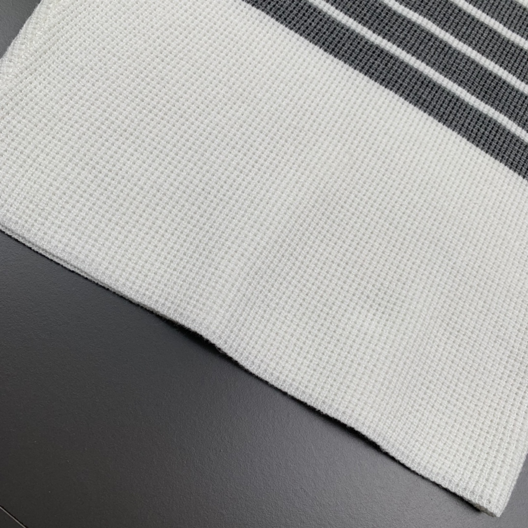 New Cashmere Collection: TB 4-Bard Tweed Shorts for Spring/Summer 2024 - 图片 7