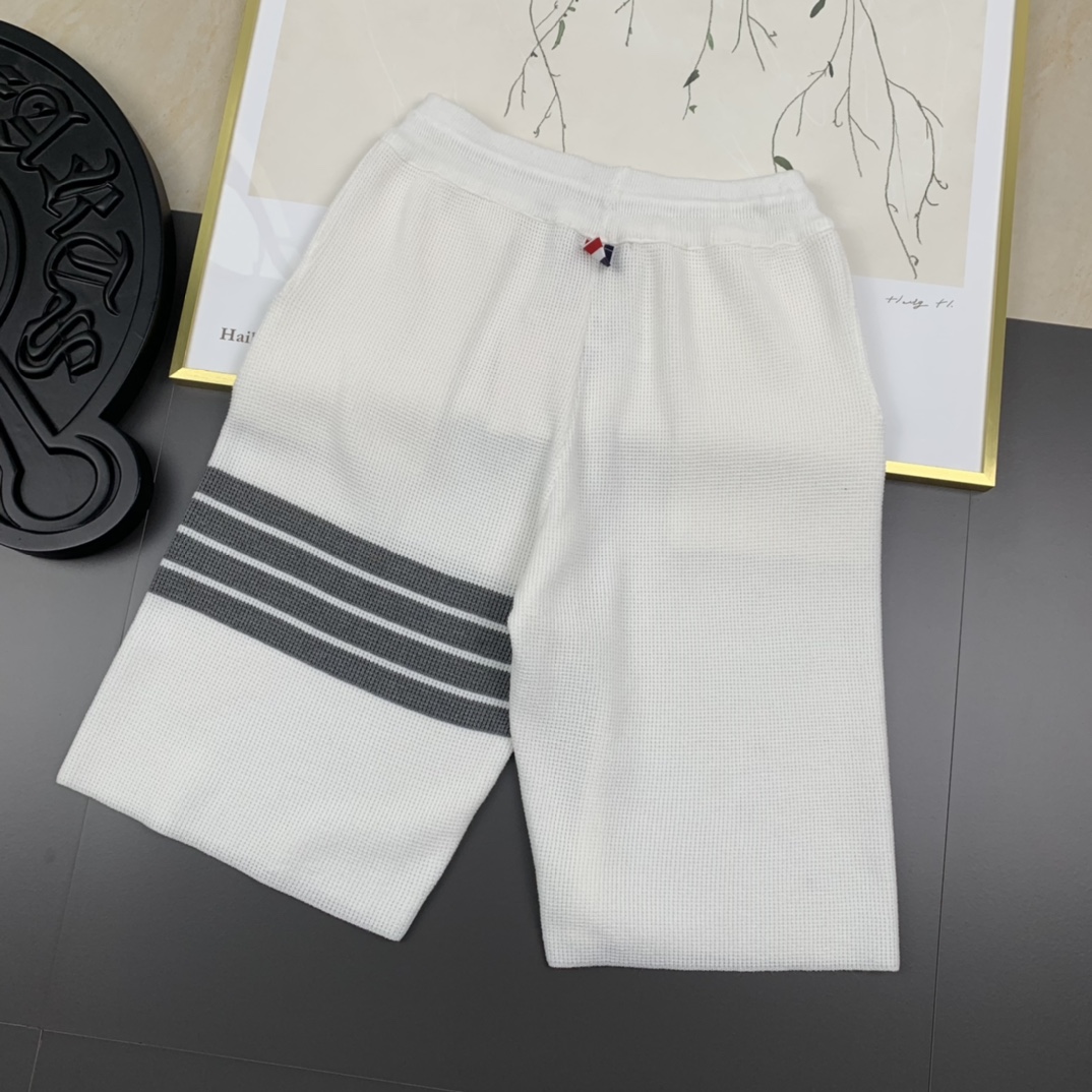 New Cashmere Collection: TB 4-Bard Tweed Shorts for Spring/Summer 2024 - 图片 2