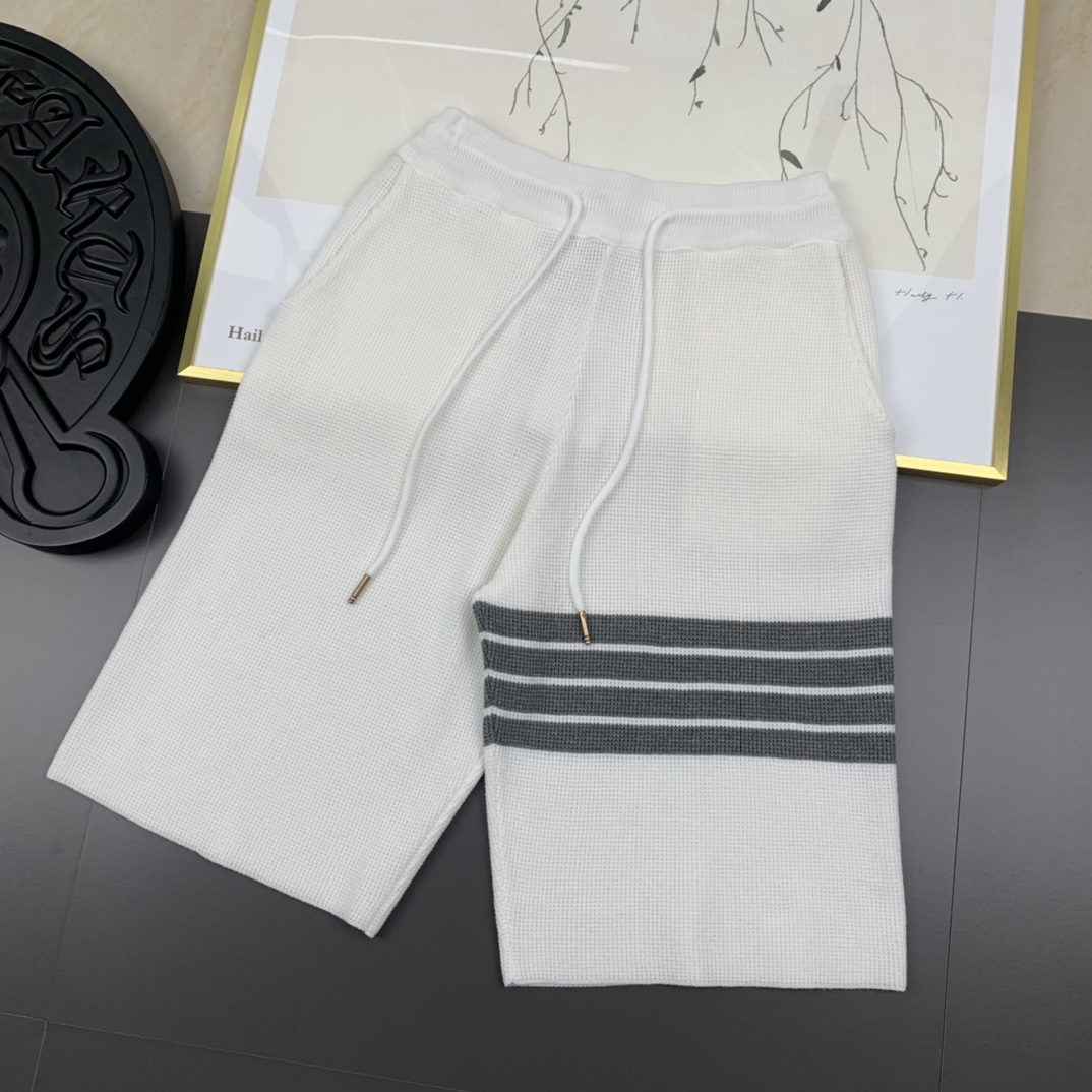 New Cashmere Collection: TB 4-Bard Tweed Shorts for Spring/Summer 2024