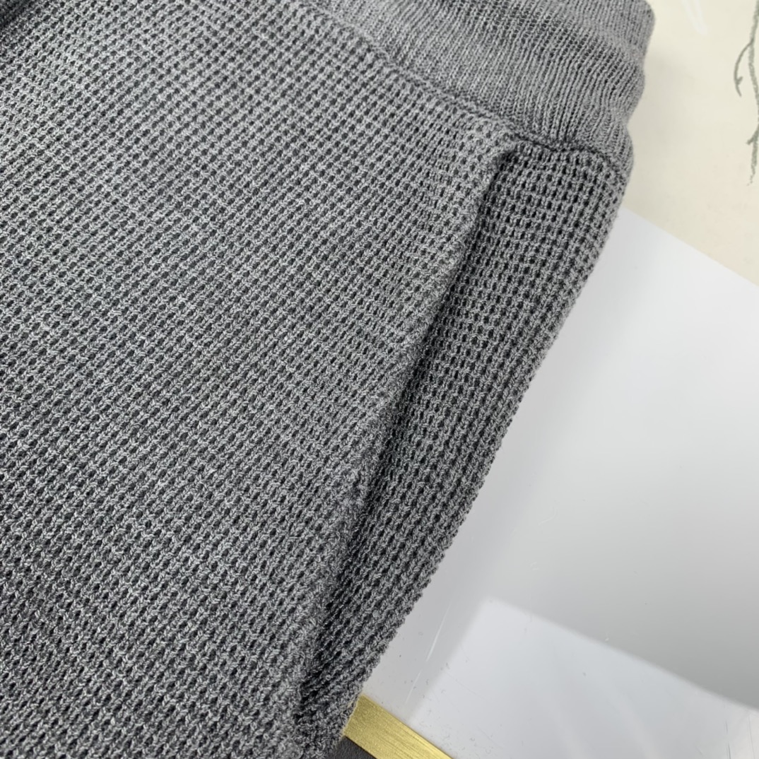 New Spring/Summer 2024 Collection: TB 4-Bard Tweed Shorts in Whole Cotton Knit Fabric - 图片 5