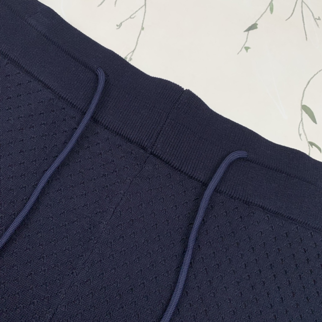 New Cash Collection 2024: Classic TB Tweed Shorts in Cotton Knit Fabric - 图片 3
