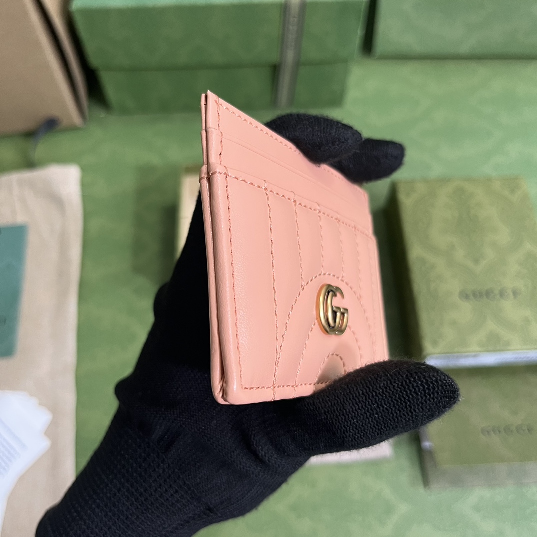 Gucci 配全套 绿色包装 令人欲罢不能的卡包你收了吗 GG Marmont系列