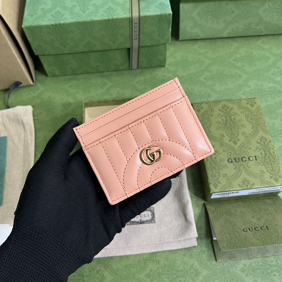 Gucci 配全套 绿色包装 令人欲罢不能的卡包你收了吗 GG Marmont系列