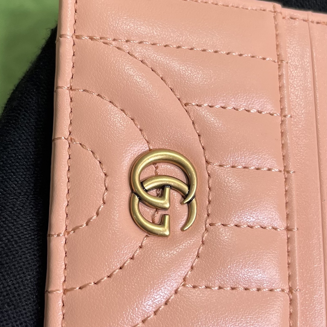 Gucci 配全套 绿色包装 令人欲罢不能的卡包你收了吗 GG Marmont系列