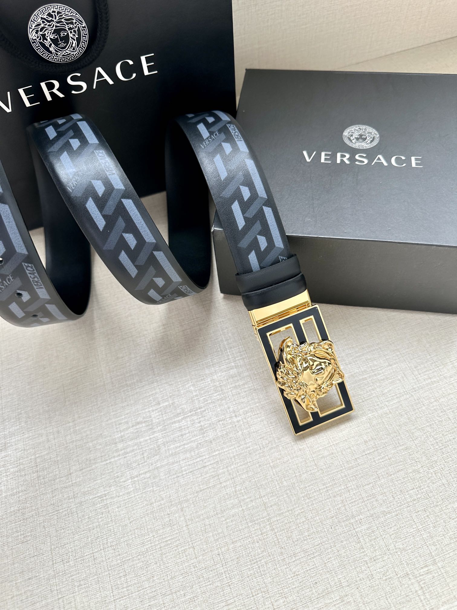 宽度3.8cmVERSACE/FEN
