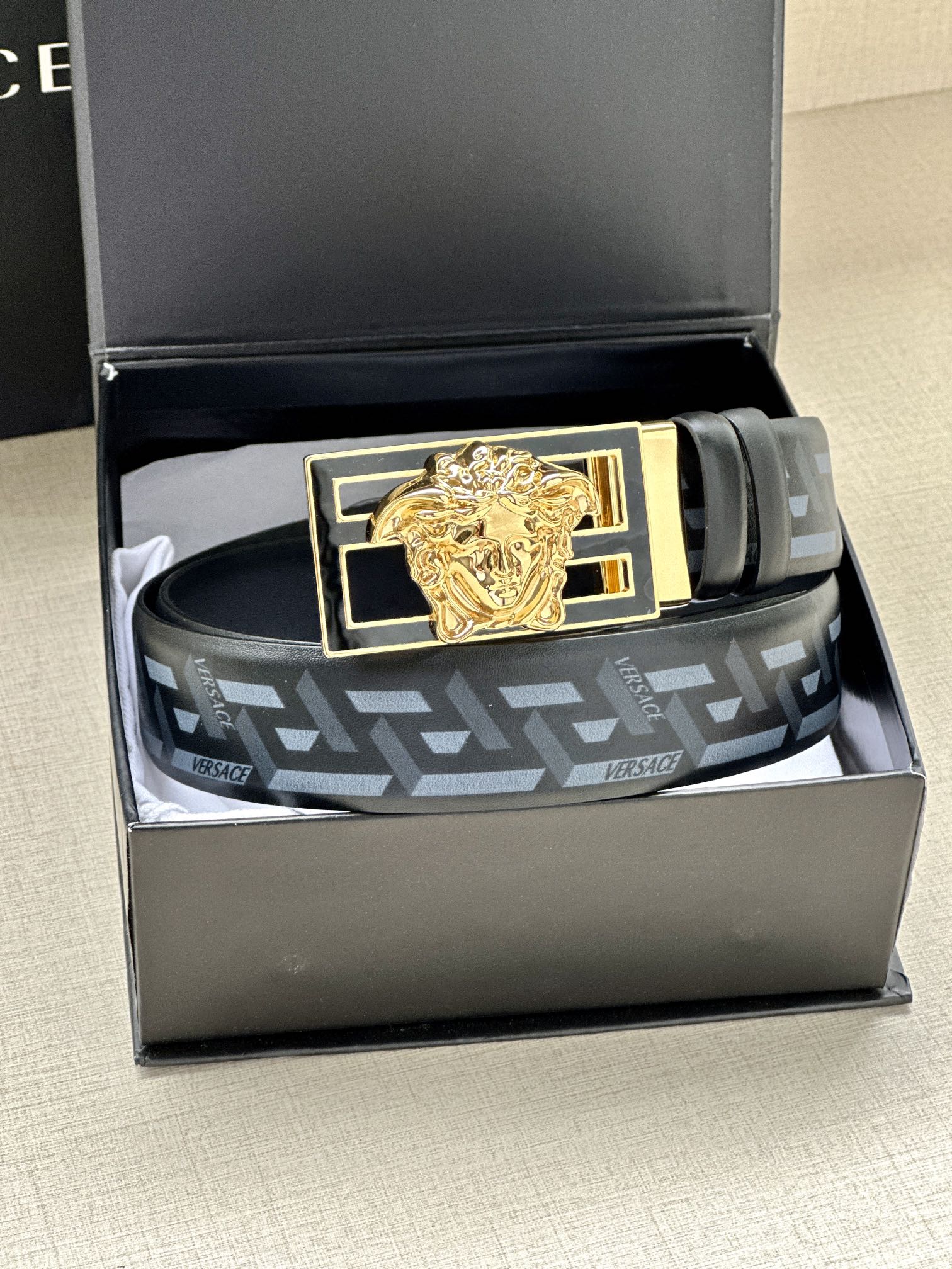 宽度3.8cmVERSACE/FEN