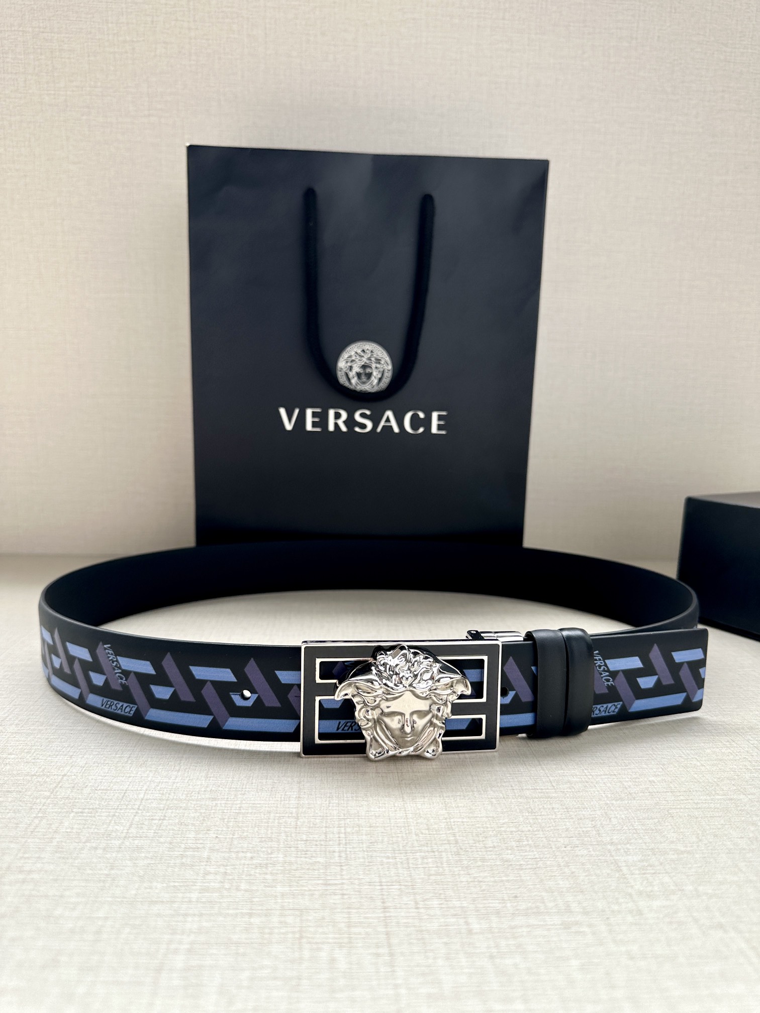 宽度3.8cmVERSACE/FEN